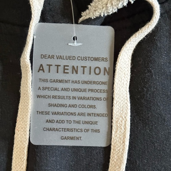 NWT Vintage wash hoodie - Picture 3 of 4